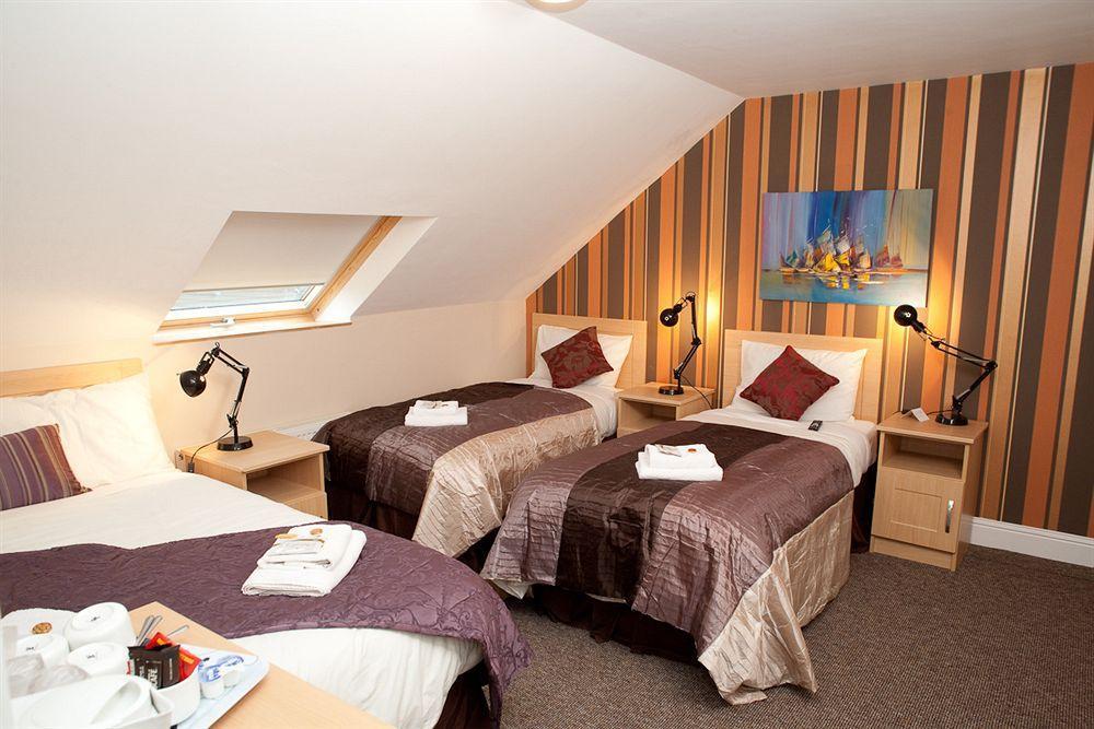 Amber Hill Bed & Breakfast Голуей Екстериор снимка