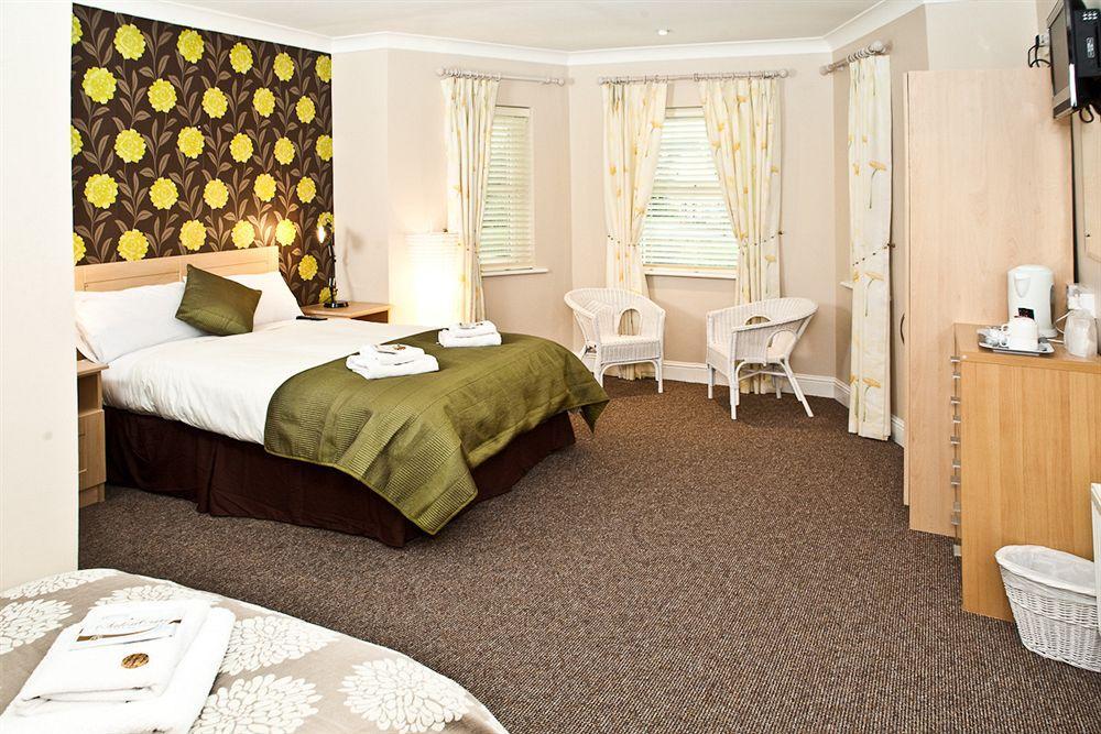 Amber Hill Bed & Breakfast Голуей Екстериор снимка