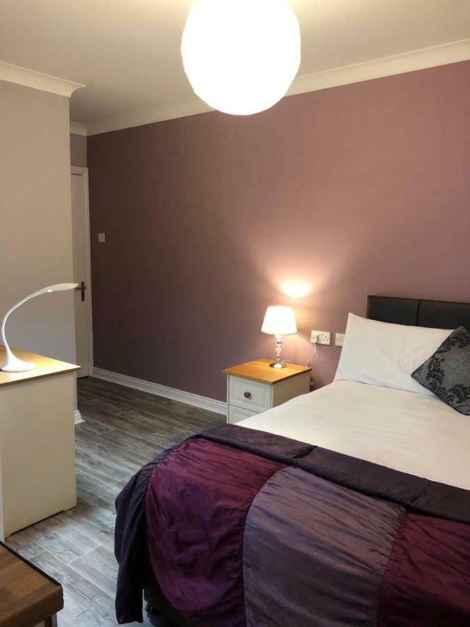 Amber Hill Bed & Breakfast Голуей Екстериор снимка